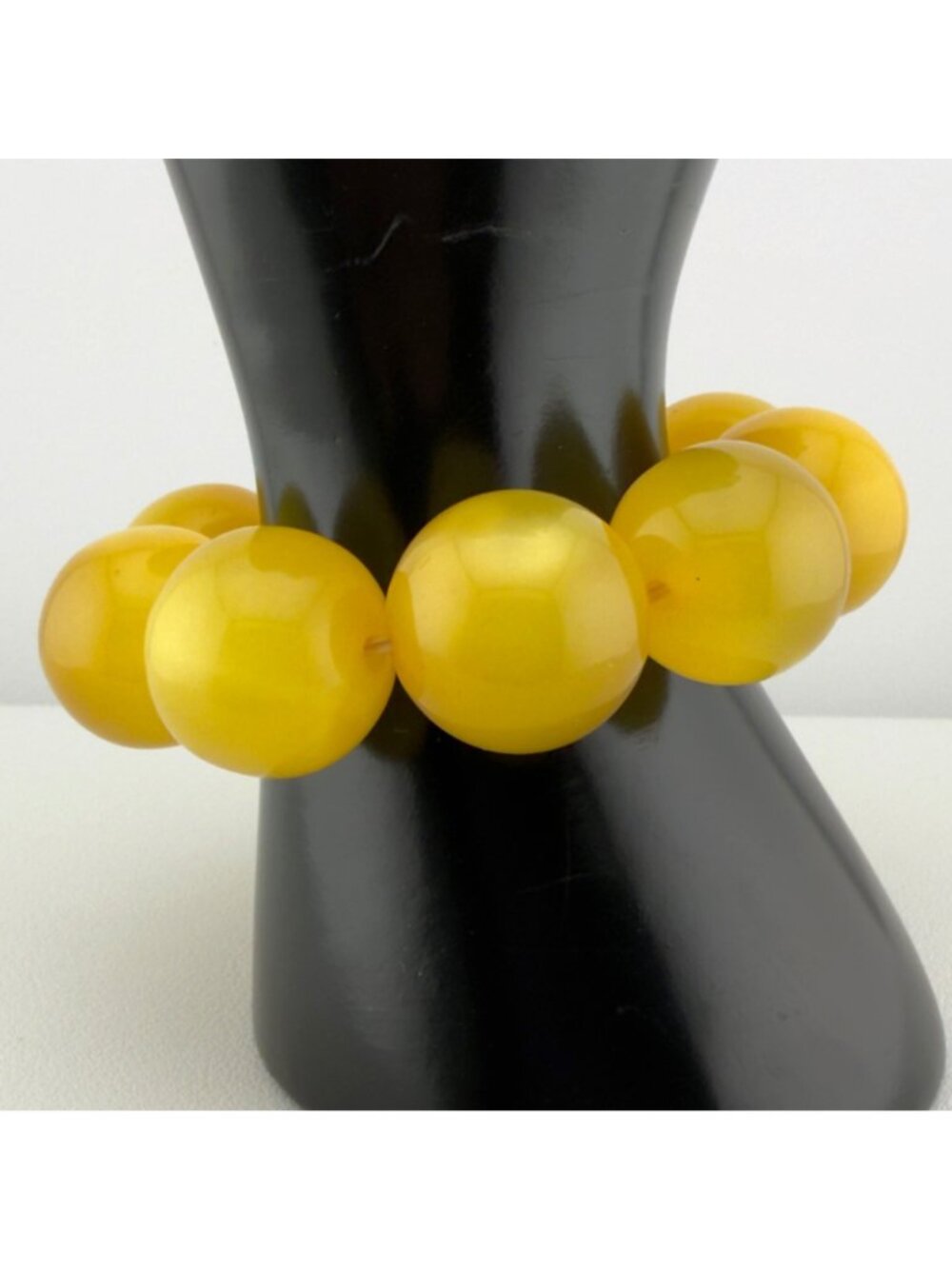 Vintage Lucite Yellow Marbled Bead Beaded Chunky Stretch Bracelet Statement